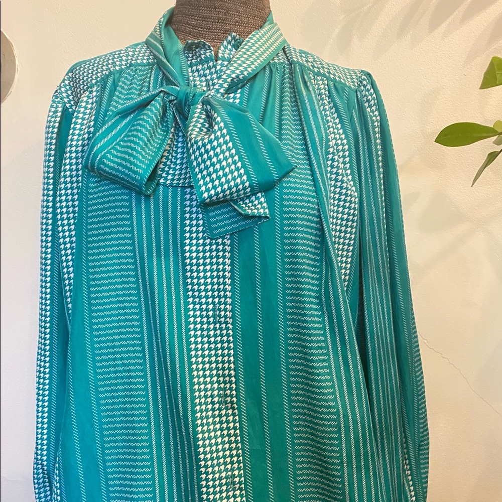 Vintage Green Blouse with bow